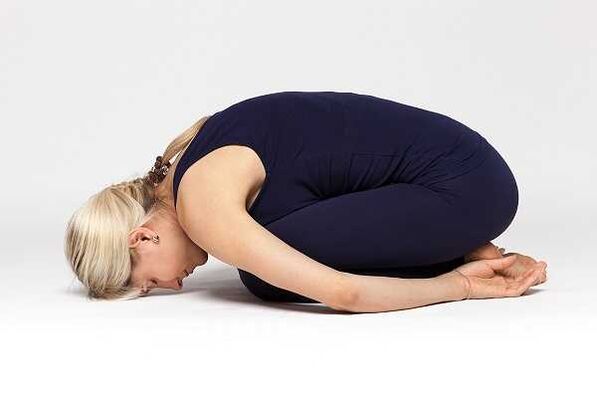 La pose de l'enfant (balasana)